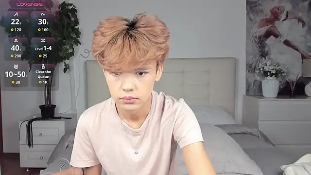 Snapshot of Felix_Rey chatting on September 2025 04:12:02 PM Felix Rey online show from September 2025 04:12:02 PM