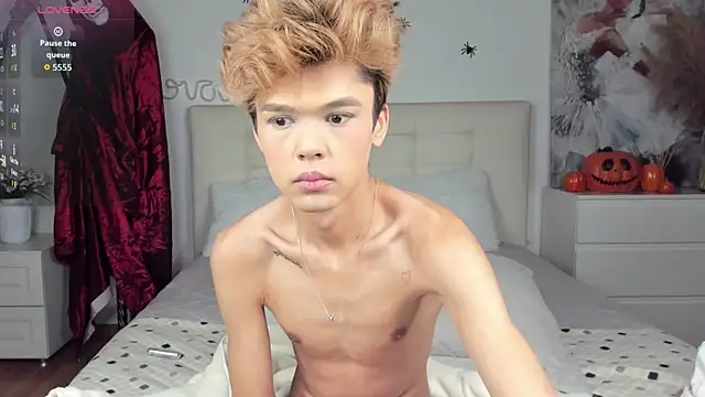 Snapshot of Felix_Rey chatting on October 2025 12:06:02 PM Felix Rey online show from October 2025 12:06:02 PM