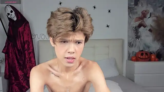 Snapshot of Felix_Rey chatting on November 2025 10:56:02 PM Felix Rey online show from November 2025 10:56:02 PM