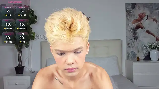 Snapshot of Felix_Rey chatting on November 2025 04:40:02 PM Felix Rey online show from November 2025 04:40:02 PM