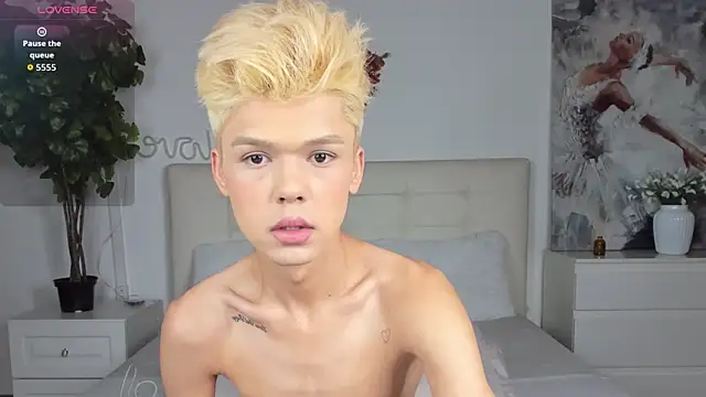 Snapshot of Felix_Rey chatting on November 2025 03:34:01 PM Felix Rey online show from November 2025 03:34:01 PM