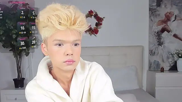 Snapshot of Felix_Rey chatting on November 2025 06:44:02 PM Felix Rey online show from November 2025 06:44:02 PM