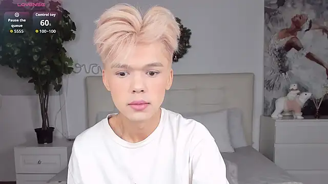 Snapshot of Felix_Rey chatting on December 2025 09:08:02 PM Felix Rey online show from December 2025 09:08:02 PM