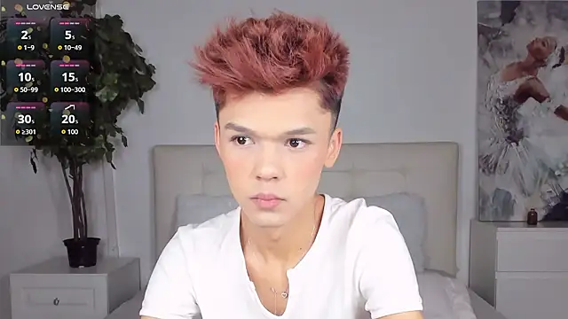 Felix Rey online show from February 2026 05:17:02 PM