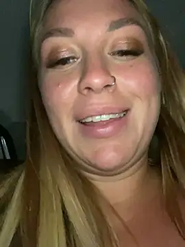 Snapshot of Sweet___Emily chatting on March 2025 05:39:01 PM Sweet   Emily online show from March 2025 05:39:01 PM