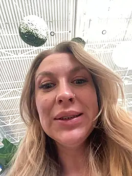 Sweet   Emily online show from November 2025 11:42:02 AM