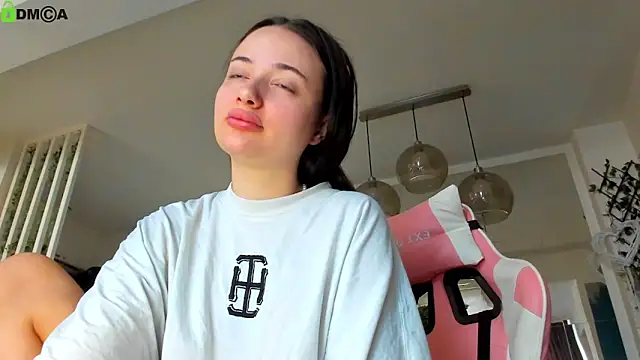 IreneVON online show from March 2026 05:44:01 AM