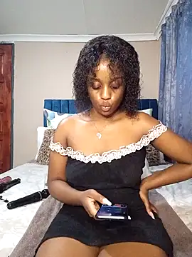 Queen-Chocolate online show from February 2025 08:41:01 PM