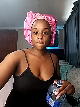 Queen-Chocolate online show from February 2026 03:27:02 PM