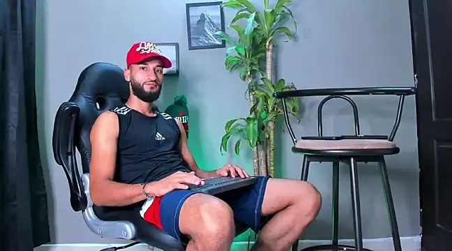 Damian 022 online show from December 2024 12:11:02 PM