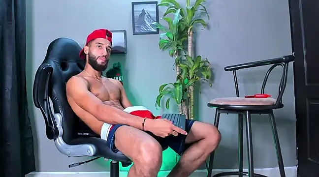 Damian 022 online show from December 2024 03:17:01 PM