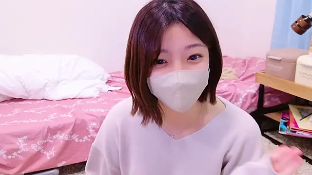 Snapshot of HaruruHappy chatting on December 2024 02:22:01 PM HaruruHappy online show from December 2024 02:22:01 PM