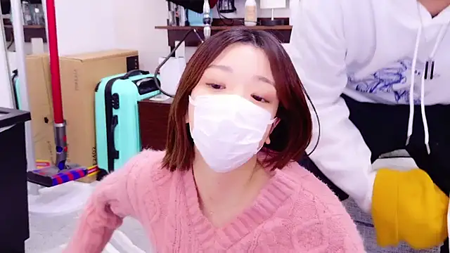 Snapshot of HaruruHappy chatting on December 2024 02:32:01 PM HaruruHappy online show from December 2024 02:32:01 PM