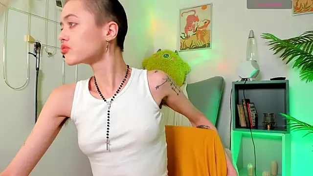 PamelaYong online show from December 2024 01:49:02 PM