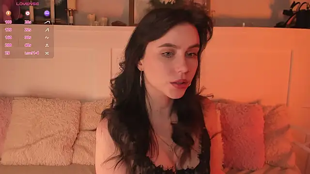 Snapshot of UnaMedison chatting on March 2026 09:23:02 AM UnaMedison online show from March 2026 09:23:02 AM