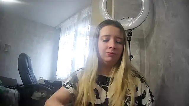 ViolaCandy online show from October 2025 04:58:01 AM