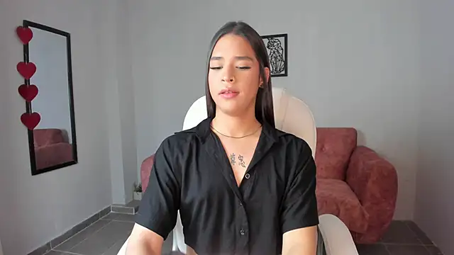 Snapshot of Alice23jones chatting on March 2025 06:47:02 PM Alice23jones online show from March 2025 06:47:02 PM