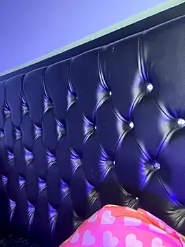 mailyreid online show from November 2025 04:26:02 AM