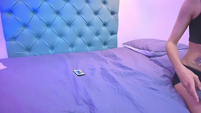 Tinny and Candy online show from February 2025 04:37:02 PM