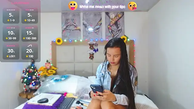 Snapshot of valentina_hearts chatting on December 2024 12:18:01 AM valentina hearts online show from December 2024 12:18:01 AM