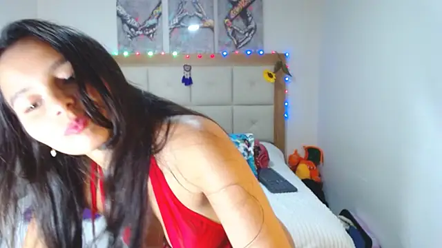 Snapshot of valentina_hearts chatting on February 2025 04:46:02 AM valentina hearts online show from February 2025 04:46:02 AM