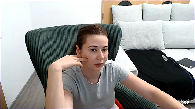 VioletaFlower7 online show from September 2025 08:08:02 PM