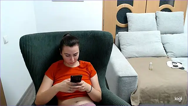 VioletaFlower7 online show from December 2025 09:14:01 AM