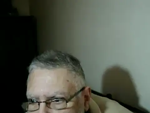 Snapshot of 100Tauros chatting on November 2025 11:10:01 AM 100Tauros online show from November 2025 11:10:01 AM