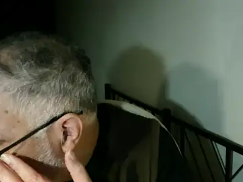 Snapshot of 100Tauros chatting on November 2025 12:31:02 AM 100Tauros online show from November 2025 12:31:02 AM