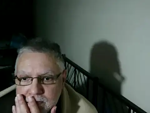 Snapshot of 100Tauros chatting on November 2025 10:33:02 PM 100Tauros online show from November 2025 10:33:02 PM