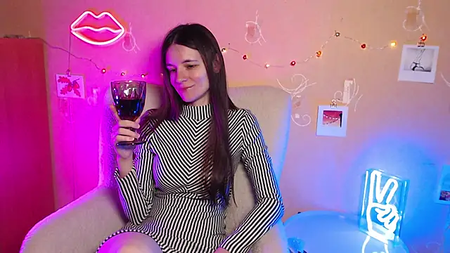 Snapshot of Wonder_woman24 chatting on September 2025 08:36:02 PM Wonder woman24 online show from September 2025 08:36:02 PM