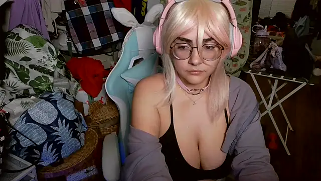 Snapshot of mochi_rainbow chatting on January 2025 10:45:02 PM mochi rainbow online show from January 2025 10:45:02 PM