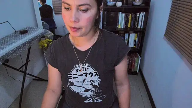 gigi stephans online show from January 2026 01:00:02 AM