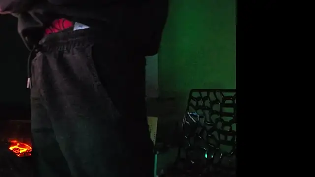 Snapshot of savage_daddyy chatting on January 2025 03:49:02 AM savage daddyy online show from January 2025 03:49:02 AM