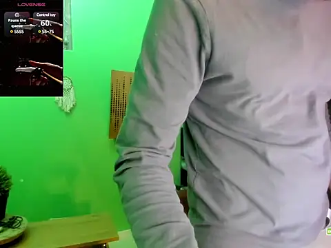 Snapshot of savage_daddyy chatting on March 2025 06:42:02 PM savage daddyy online show from March 2025 06:42:02 PM