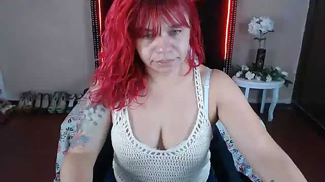 Snapshot of VioletaaaSlave chatting on February 2026 11:21:01 AM VioletaaaSlave online show from February 2026 11:21:01 AM