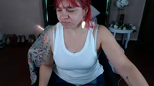 Snapshot of VioletaaaSlave chatting on April 2026 12:14:02 PM VioletaaaSlave online show from April 2026 12:14:02 PM