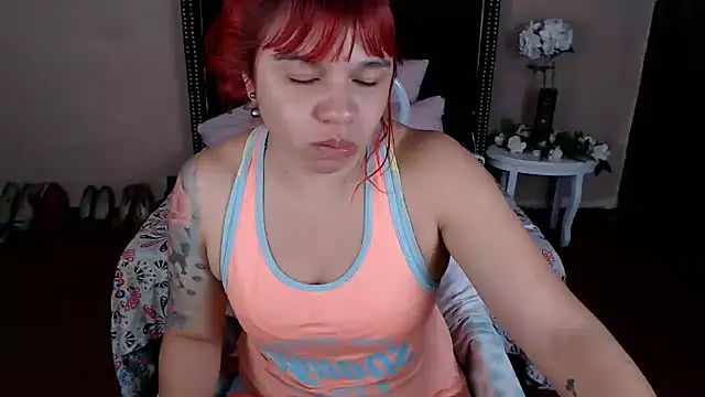 Snapshot of VioletaaaSlave chatting on June 2026 11:34:02 AM VioletaaaSlave online show from June 2026 11:34:02 AM