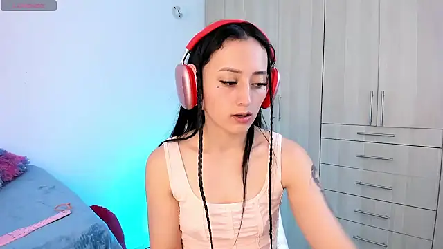 Snapshot of liaqueen610 chatting on December 2024 08:26:02 PM liaqueen610 online show from December 2024 08:26:02 PM