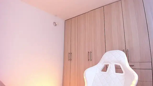 Snapshot of liaqueen610 chatting on December 2024 09:38:02 PM liaqueen610 online show from December 2024 09:38:02 PM