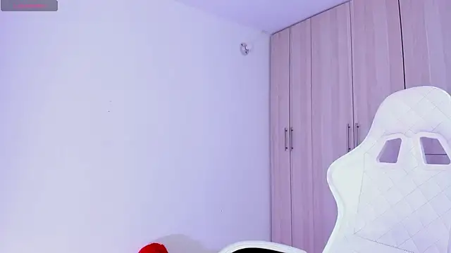 Snapshot of liaqueen610 chatting on February 2025 03:55:02 AM liaqueen610 online show from February 2025 03:55:02 AM