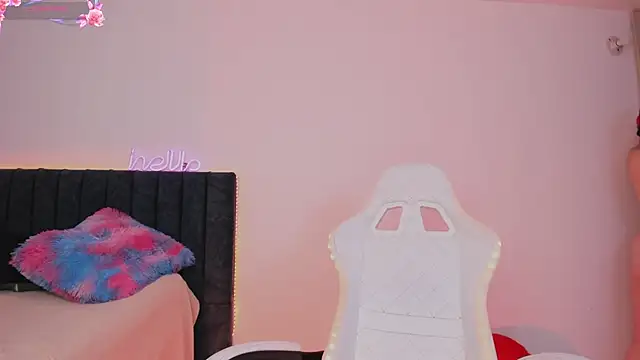 Snapshot of liaqueen610 chatting on February 2025 11:34:02 PM liaqueen610 online show from February 2025 11:34:02 PM