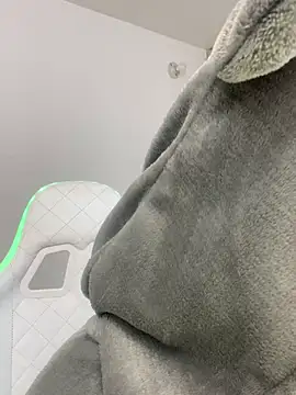 Snapshot of liaqueen610 chatting on March 2025 09:10:02 PM liaqueen610 online show from March 2025 09:10:02 PM