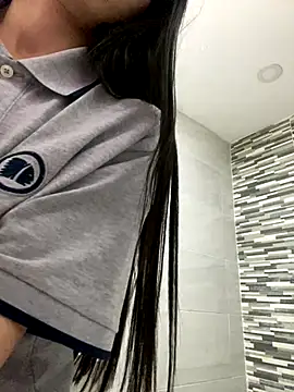 Snapshot of liaqueen610 chatting on September 2025 09:48:01 PM liaqueen610 online show from September 2025 09:48:01 PM