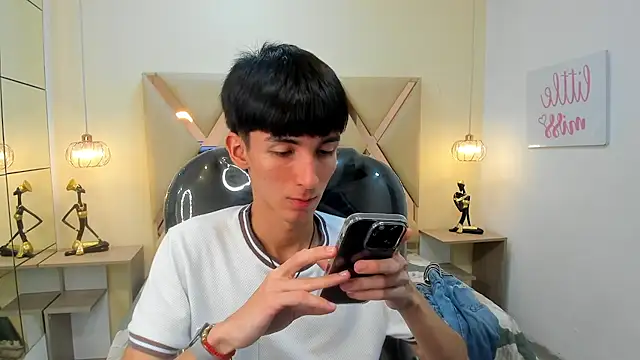 Jake evans online show from December 2025 07:43:02 PM