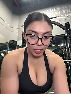 zui lu online show from February 2025 05:05:02 AM