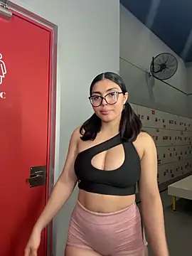 zui lu online show from March 2025 05:18:02 AM