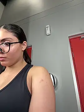 zui lu online show from March 2025 12:11:01 AM