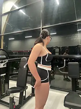 zui lu online show from March 2025 05:38:01 AM