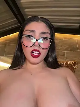 zui lu online show from March 2025 07:42:02 AM